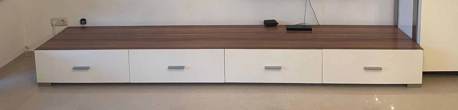 Tv meubel, Ophalen