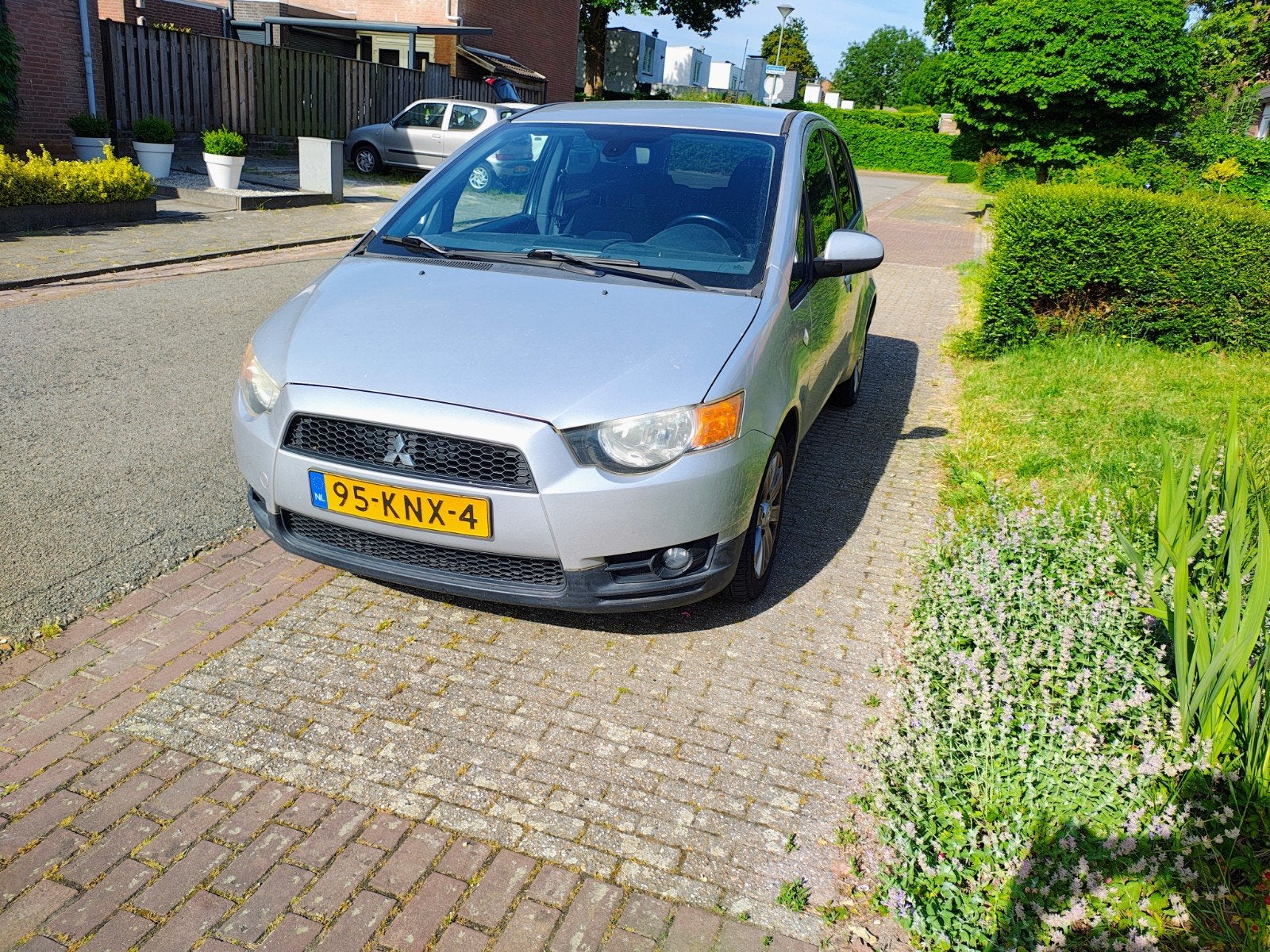 Mitsubishi Colt 1.3 5-DR 2010 Grijs, Voorwielaandrijving, Stof, 31 €/maand, Colt