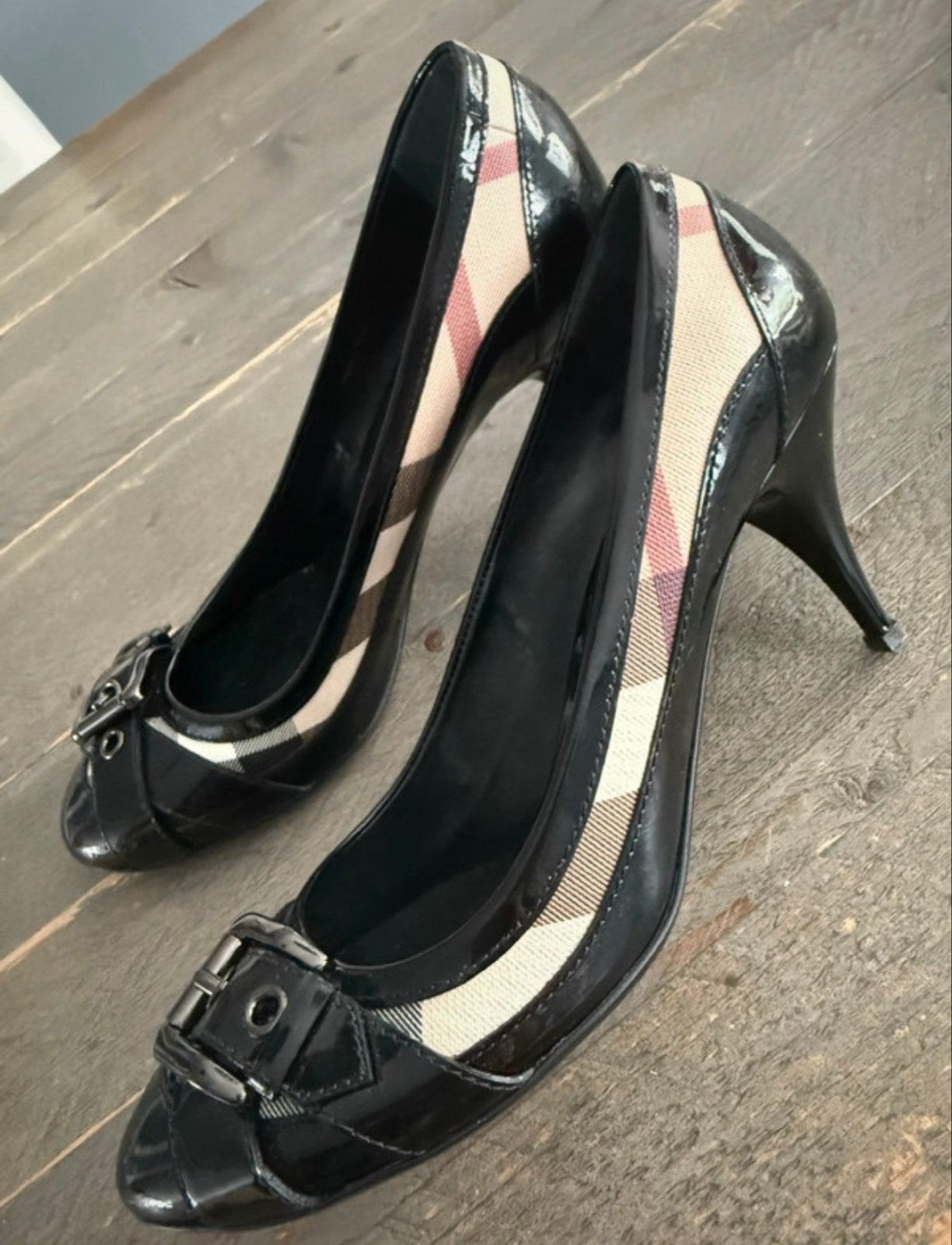 Burberry Nova Check Pumps | Maat 39, Ophalen of Verzenden, Gedragen, Zwart, Pumps