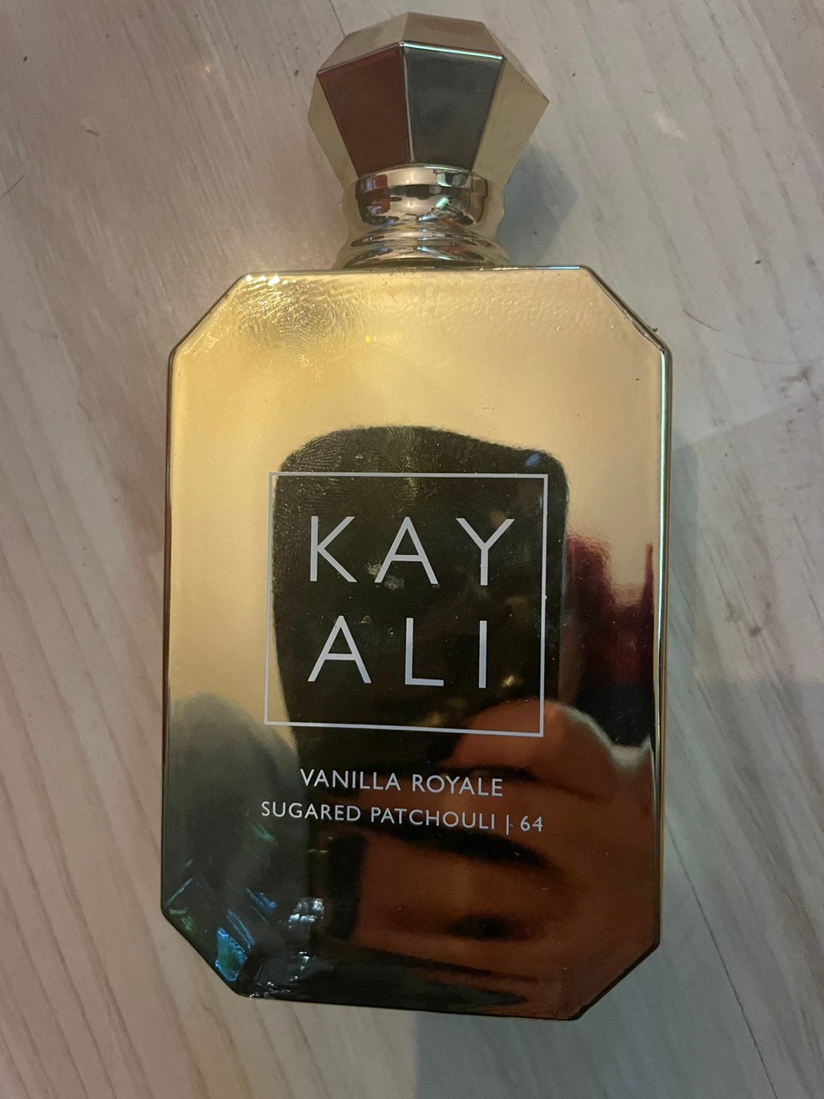 Kayali vanilla royale sugared patchouli 64, Sieraden, Tassen en Uiterlijk, Uiterlijk | Parfum, Ophalen of Verzenden, Gebruikt