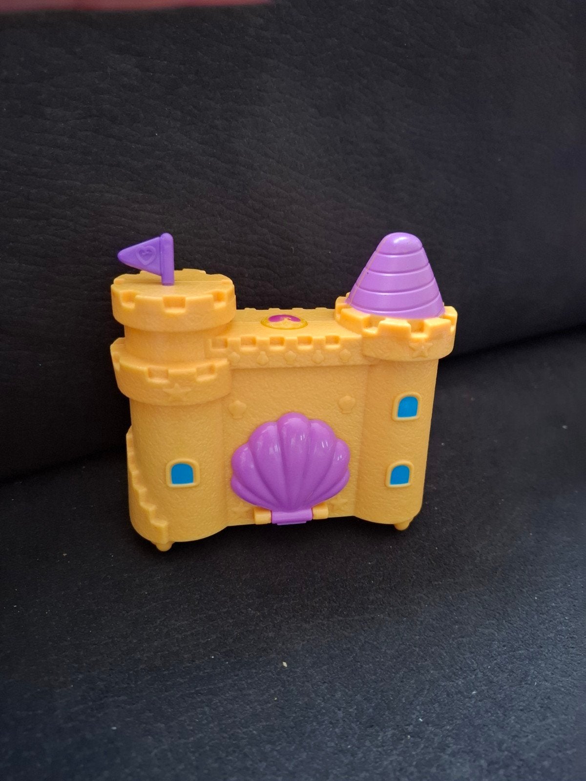 Polly Pocket Kasteel met poppetjes en bootje, Ophalen of Verzenden, Zo goed als nieuw, Meisje