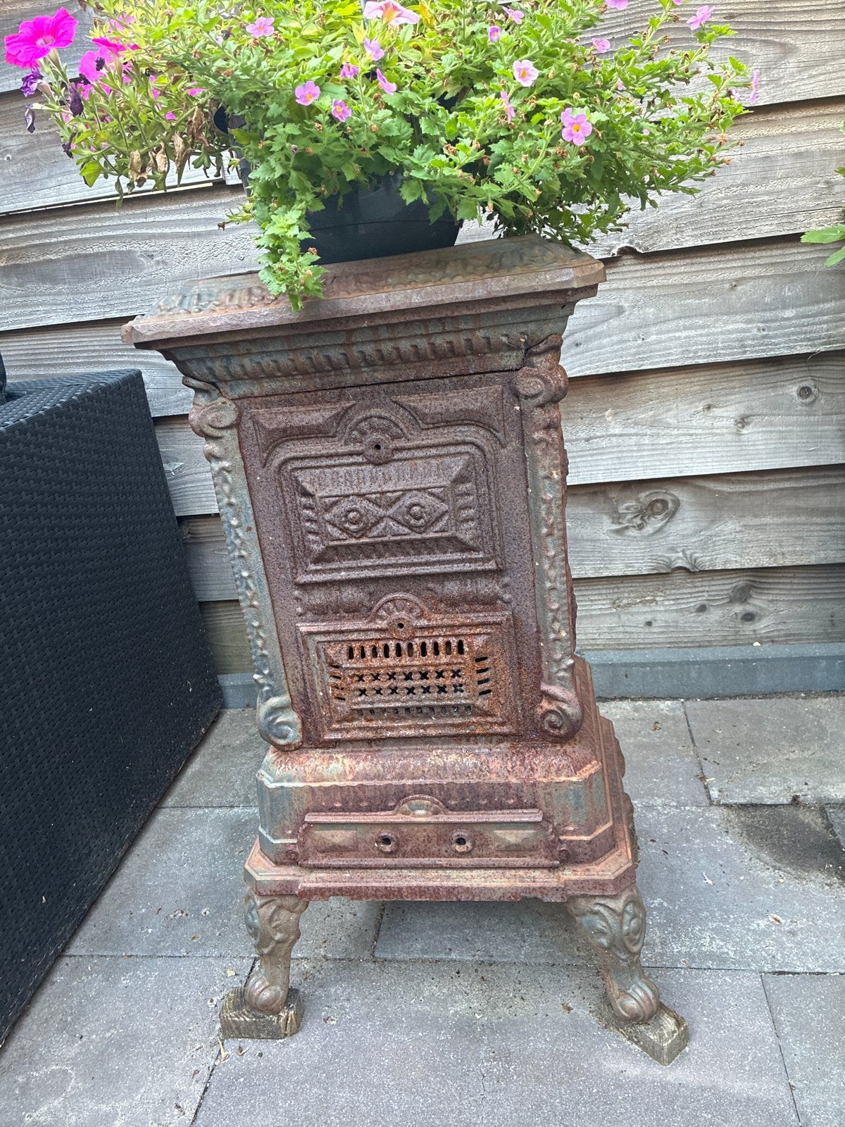 Antieke gietijzeren houtkachel / tuinhaard / buitenhaard, Tuin en Terras, Tuinhaarden, Ophalen, Gebruikt