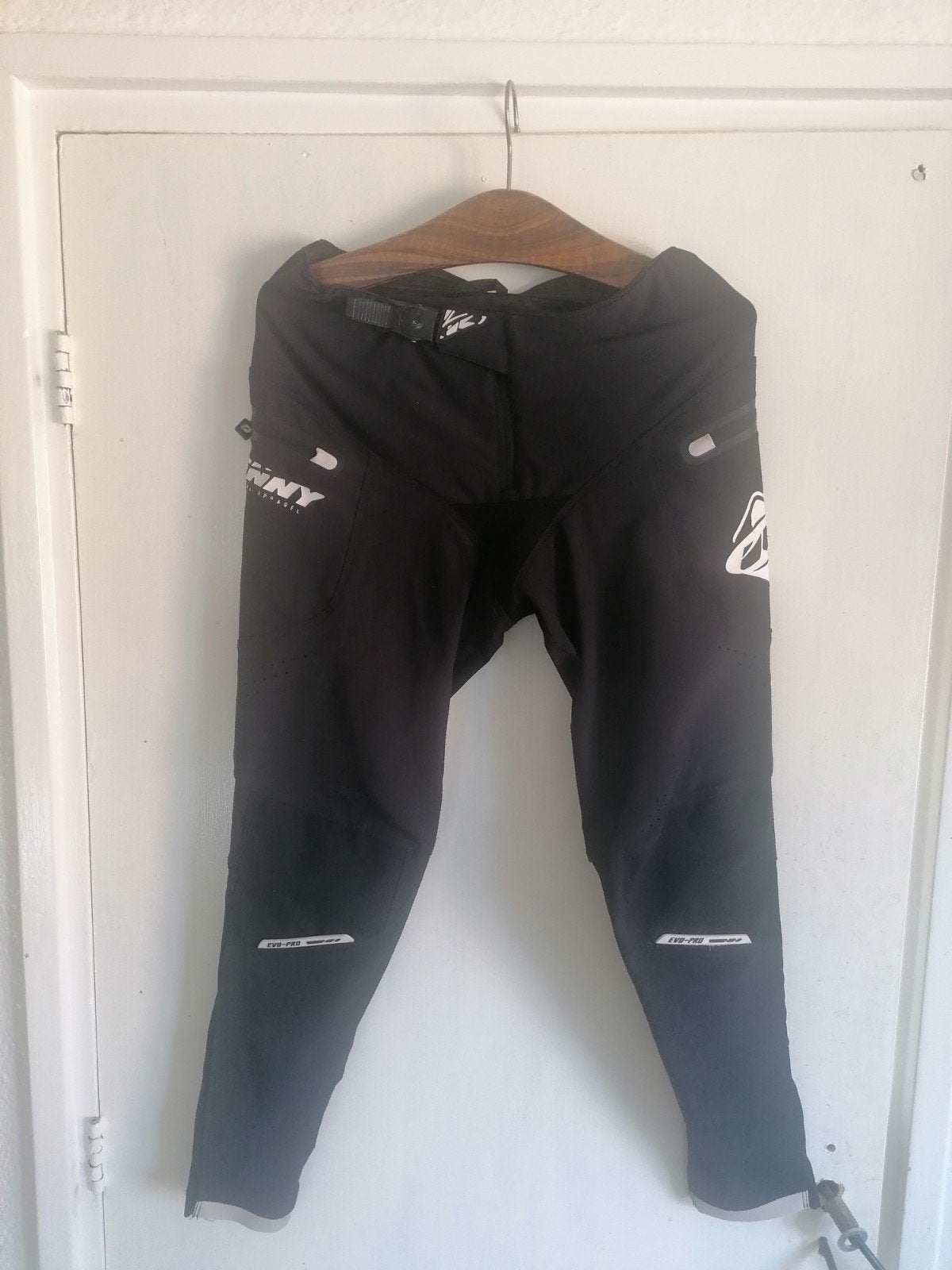 Kenny Evo Pro Maat 28y BMX Broek+Tshirt  xxs, Gebruikt, Kinderen, Kenny evo pro, Onderkleding
