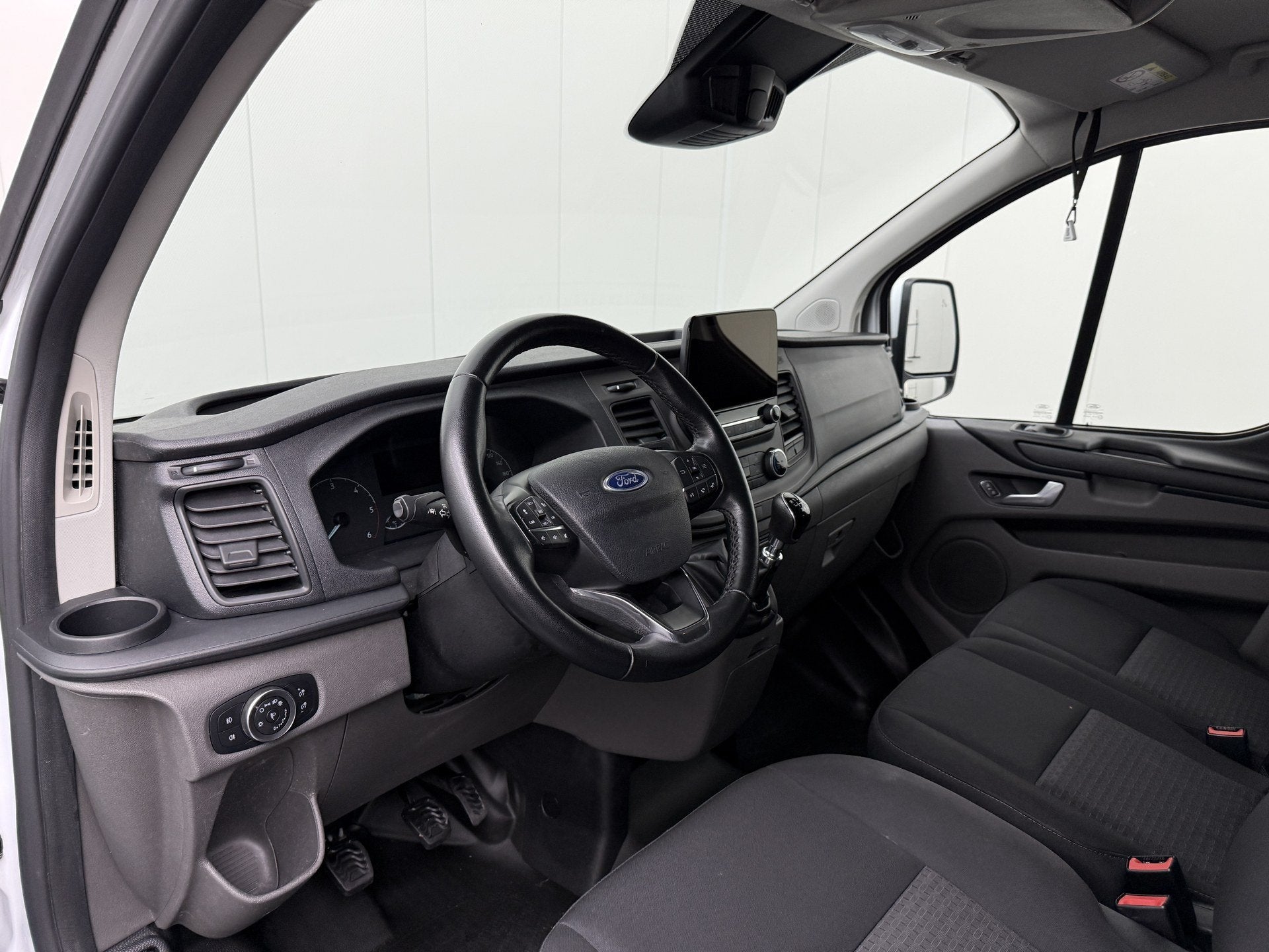 Ford Transit Custom 2.0TDCi 130PK Lang Dubbele Cabine | 6-Pe, Auto's, Voorwielaandrijving, Dealer onderhouden, Stof, Gebruikt