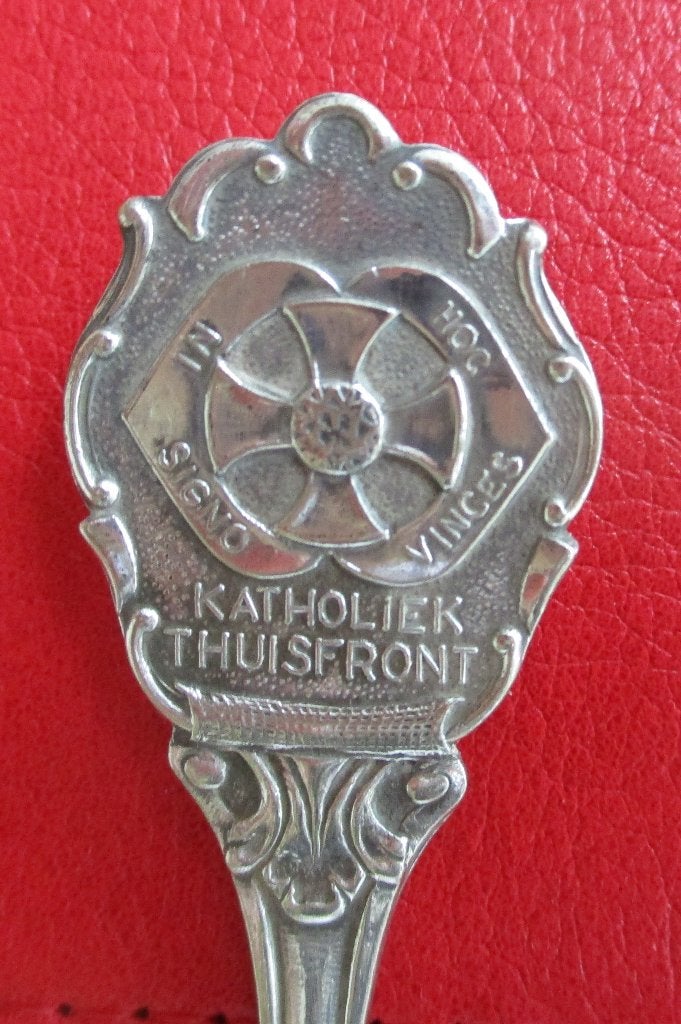 Theelepel Katholiek thuisfront In hoc signo vinces verzilver, Ophalen of Verzenden, Landmacht, Nederland, Overige typen