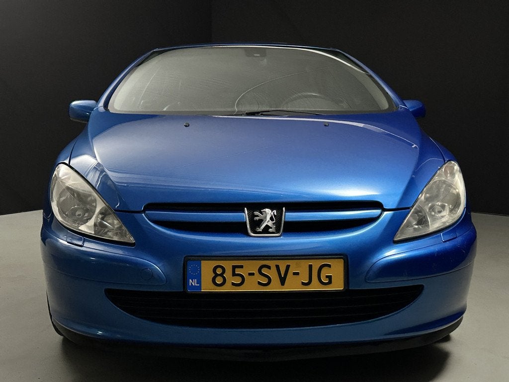 Peugeot 307 CC 2.0-16V *AC*Cabrio*Full Leather* (bj 2003), Auto's, Peugeot, Voorwielaandrijving, Gebruikt, 4 cilinders, Handgeschakeld