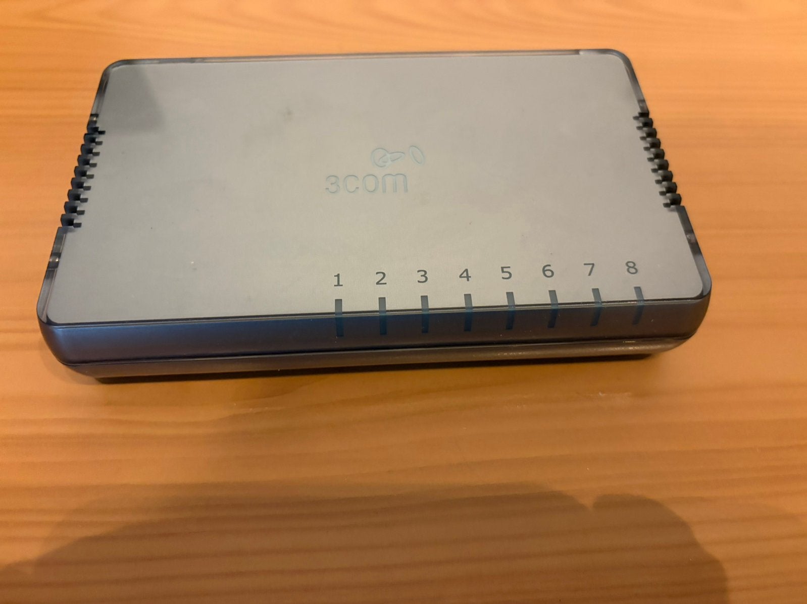 3COM compacte Gigabit switch, 8 poorten, Ophalen of Verzenden, Zo goed als nieuw