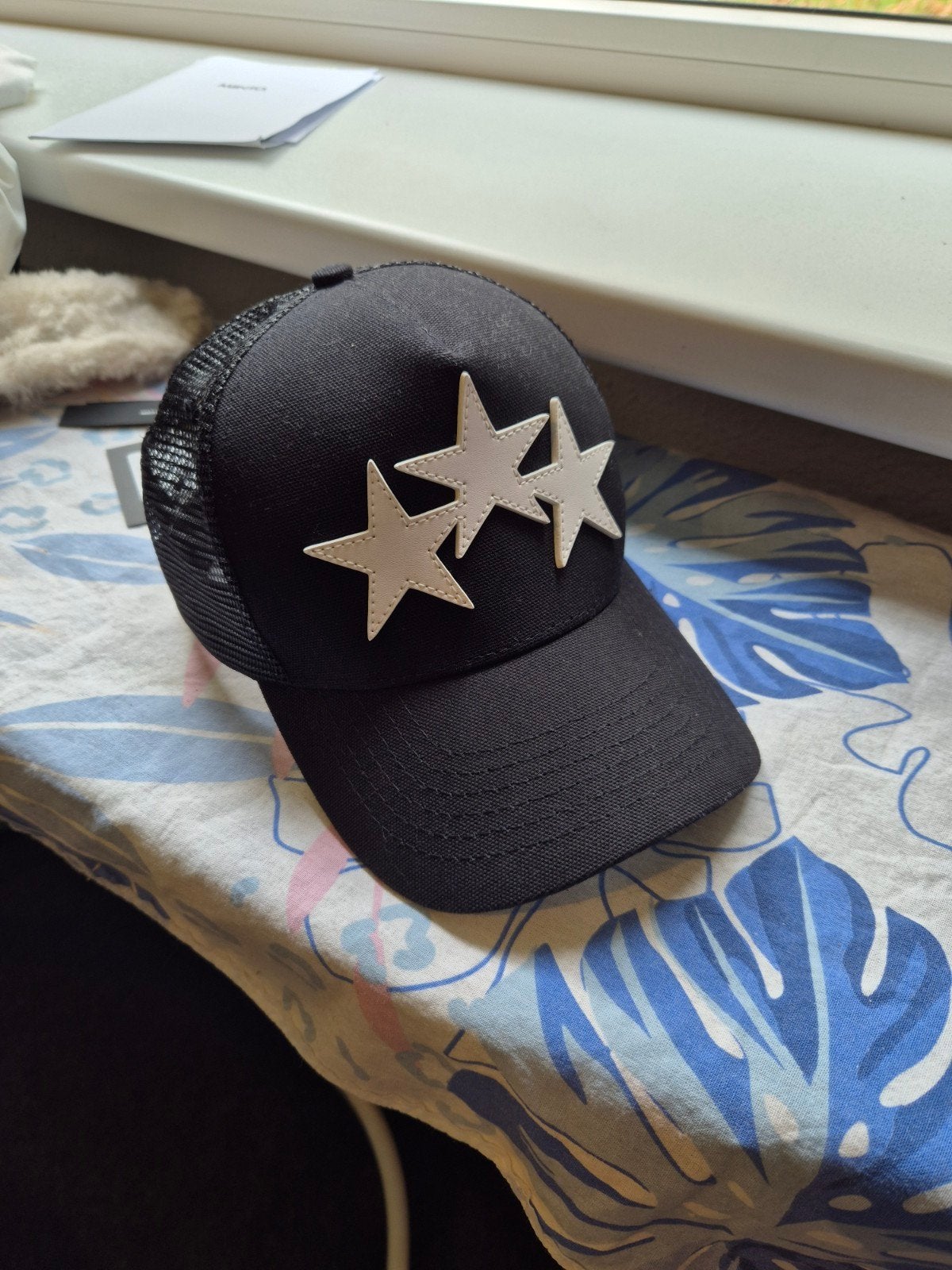 Amiri 3 stars trucker cap, Kleding | Heren, AMIRI, Nieuw, Pet, One size fits all