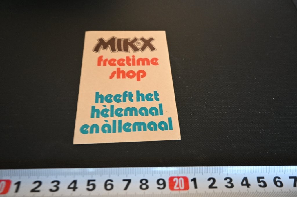 sticker mikx freetime shop heeft het hèlemaal en àllemaal, Ophalen, Zo goed als nieuw
