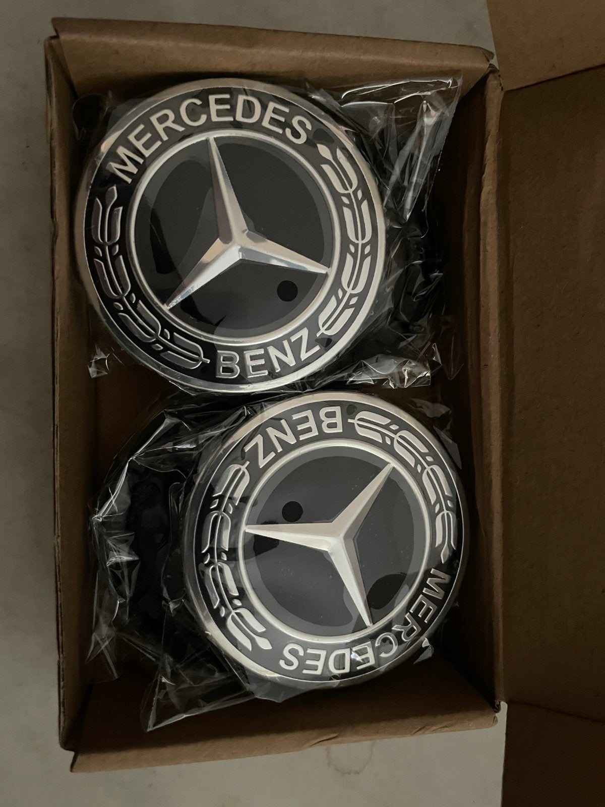 Mercedes naaf doppen, Ophalen, Nieuw