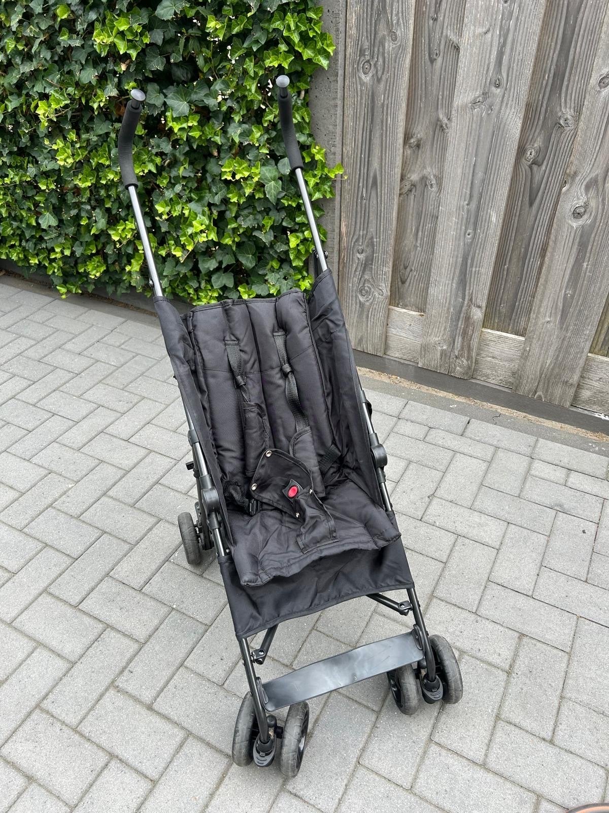 Handige compacte buggy, Ophalen, Zo goed als nieuw