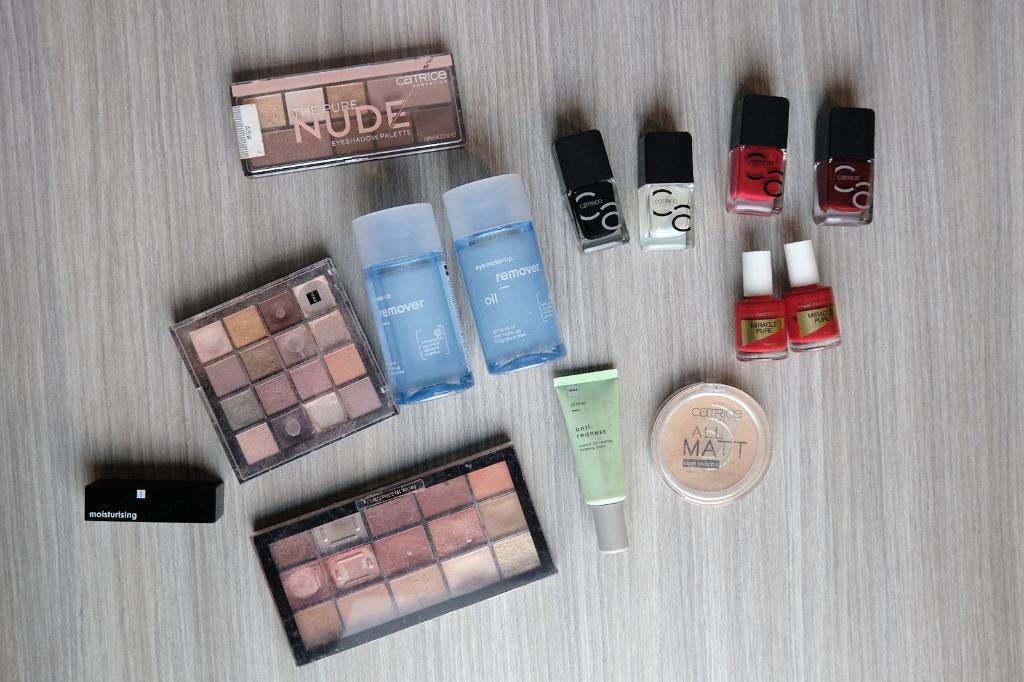 Divers make-up, Sieraden, Tassen en Uiterlijk, Uiterlijk | Cosmetica en Make-up, Gebruikt, Overige kleuren, Gehele gezicht, Ophalen of Verzenden