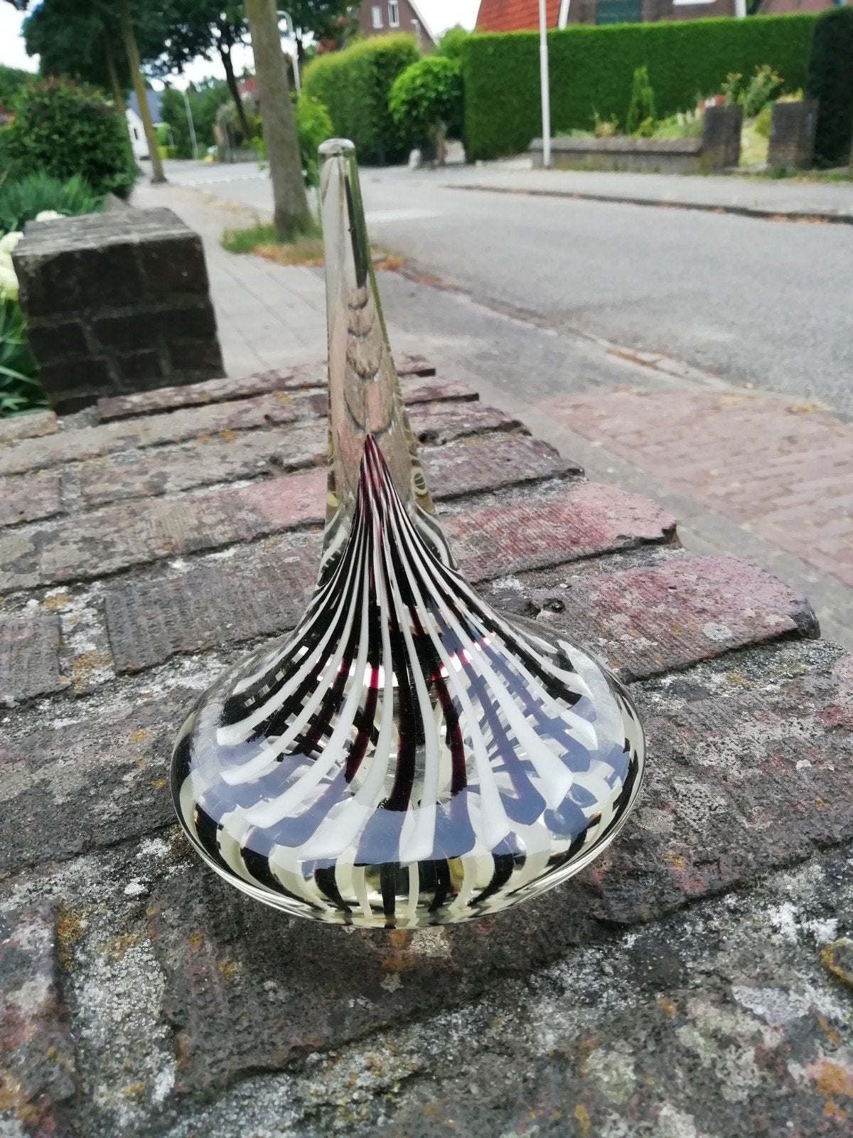 Prachtige design glazen vaas met zwart-wit spiraal, Ophalen of Verzenden