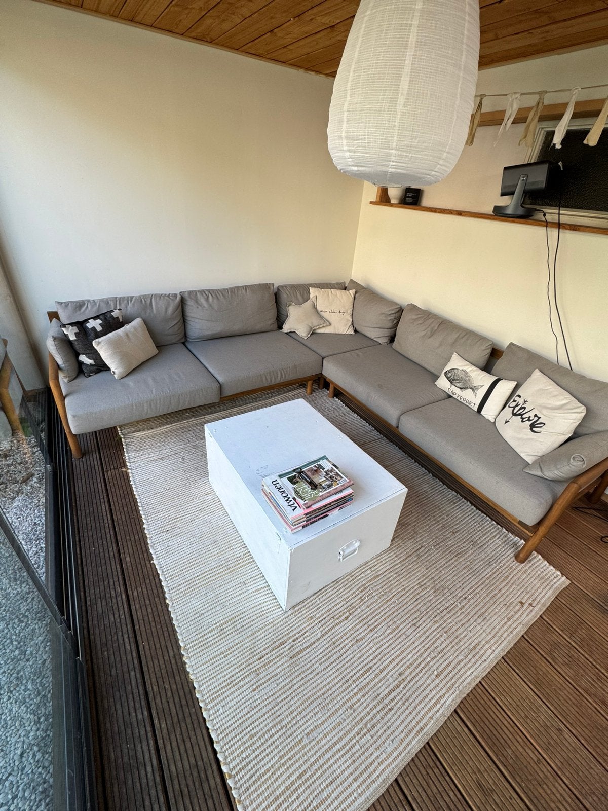 Loungebank, Ophalen, Zo goed als nieuw