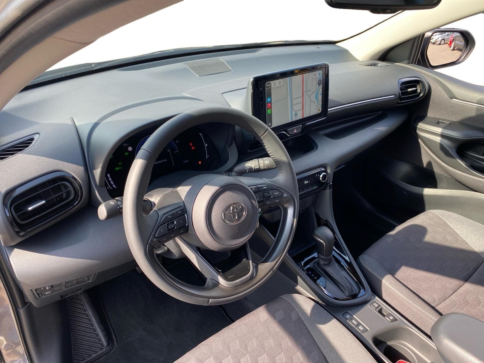 Toyota Yaris 1.5 Hybrid 115 automaat Comfort NIEUW | Digitaa, Auto's, 12 maanden, Gebruikt, 1490 cc, Bedrijf