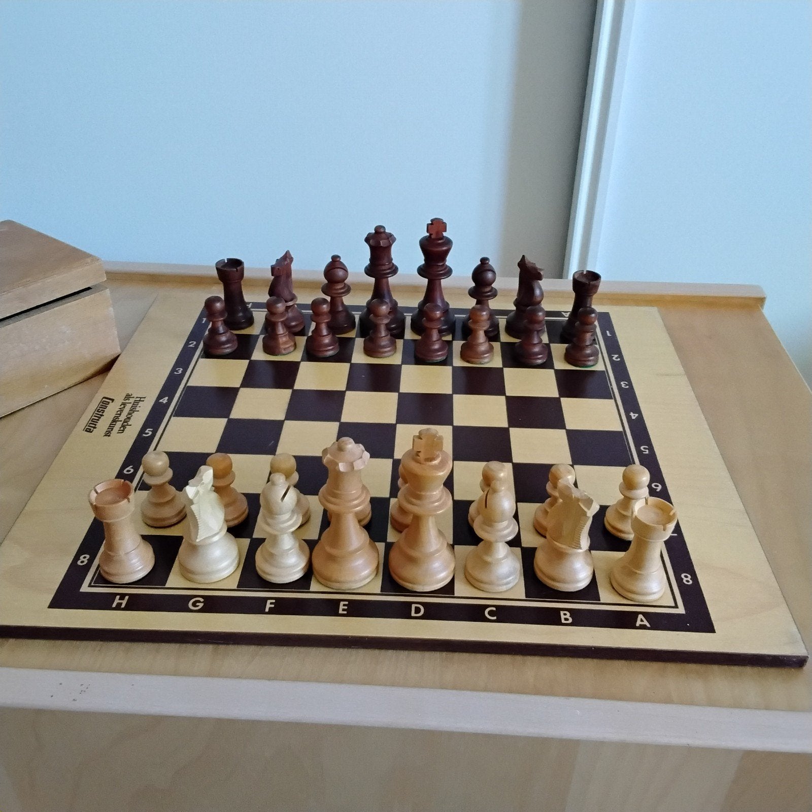 Schaakbord met Staunton schaakstukken in prima staat, Hobby en Vrije tijd, Gezelschapsspellen | Bordspellen, Ophalen of Verzenden