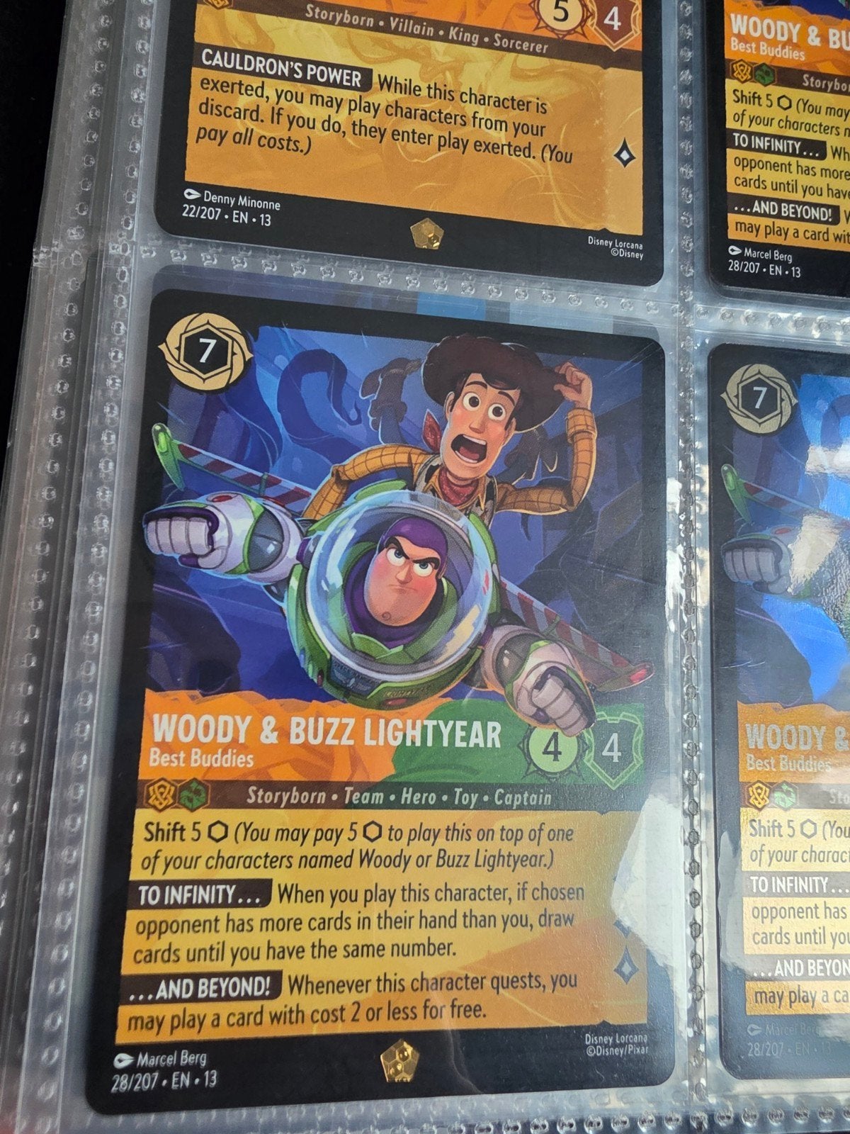 woody & buzz | legendary 28/207 attack of the vine, Ophalen of Verzenden, Nieuw