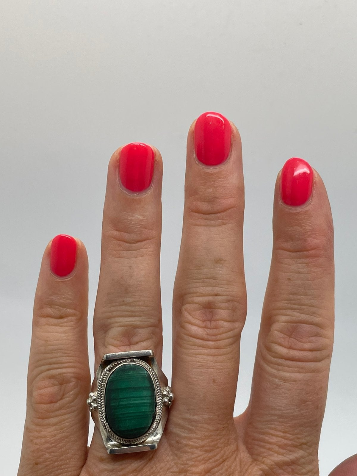 F310 Prachtige zilveren malachiet ring maat 18,5, Ophalen of Verzenden, Zilver, Ring, Met edelsteen