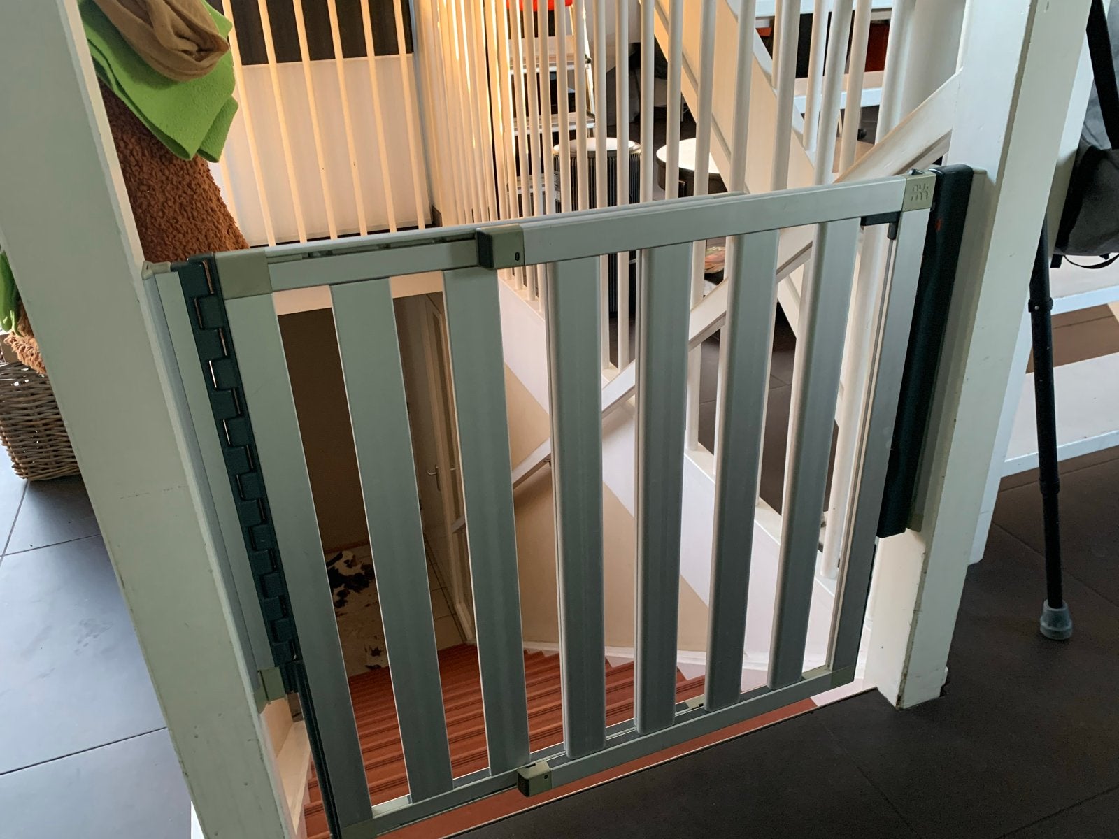 Nieuwstaat metalen hek voor trap of deuropening, Kinderen en Baby's, Traphekjes, Ophalen, Overige typen, Aluminium, 100 tot 115 cm