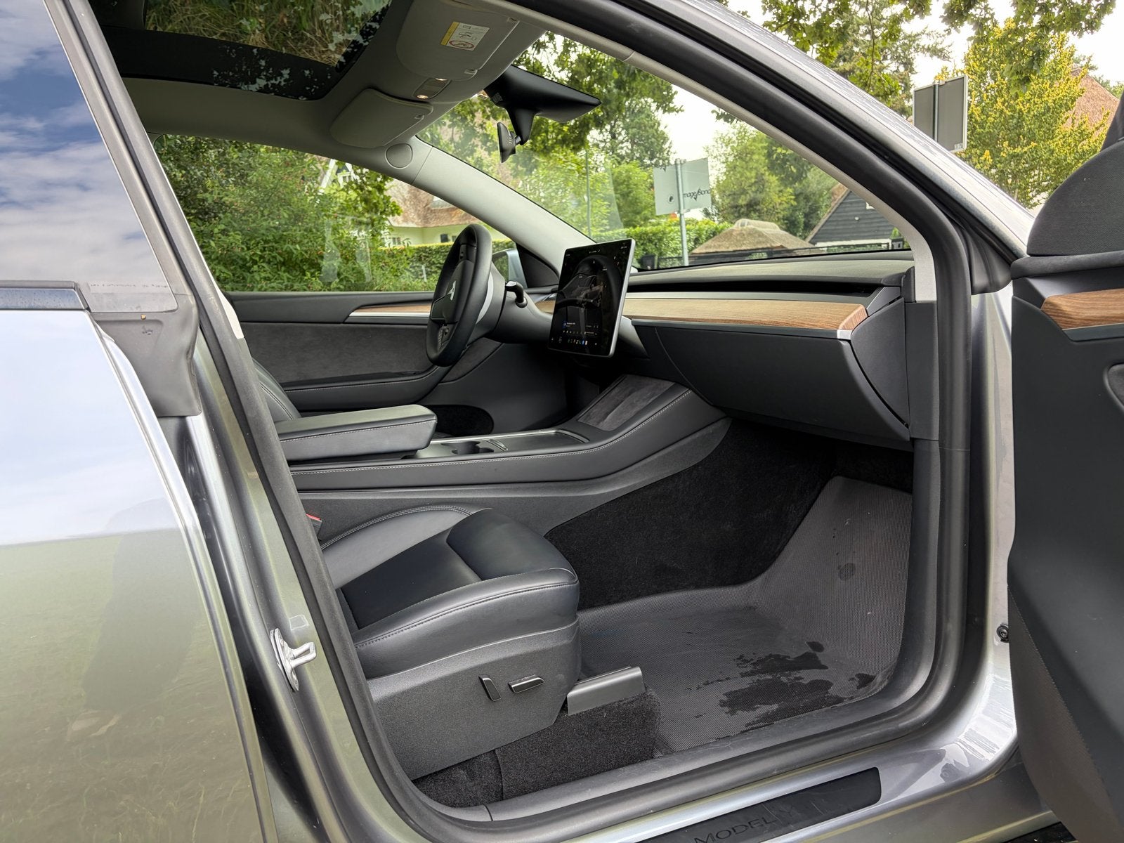 Foto 9 van Tesla Model Y Long Range AWD | BTW | 1e eigenaar | Trekhaak