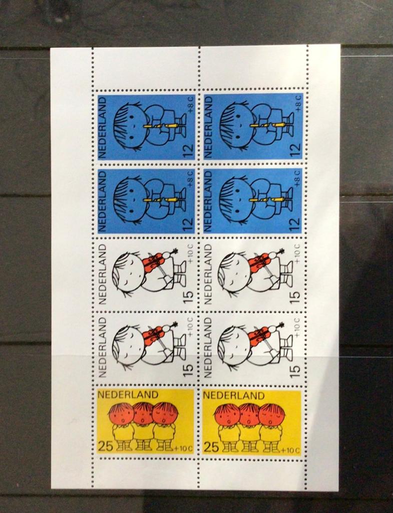 Blok Kinderzegels 1969, Postfris, Ophalen of Verzenden, Na 1940, Postfris