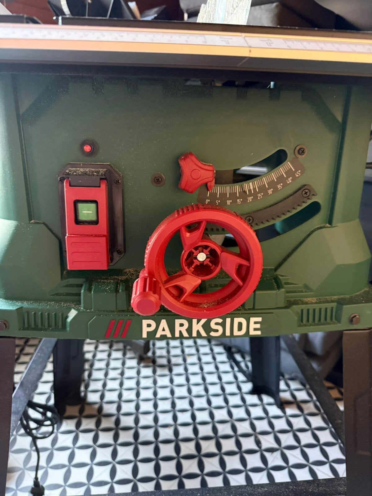 Parkside zaagtafel, Doe-het-zelf en Verbouw, Gereedschap | Zaagmachines, Ophalen, Gebruikt, Cirkelzaag, 70 mm of meer