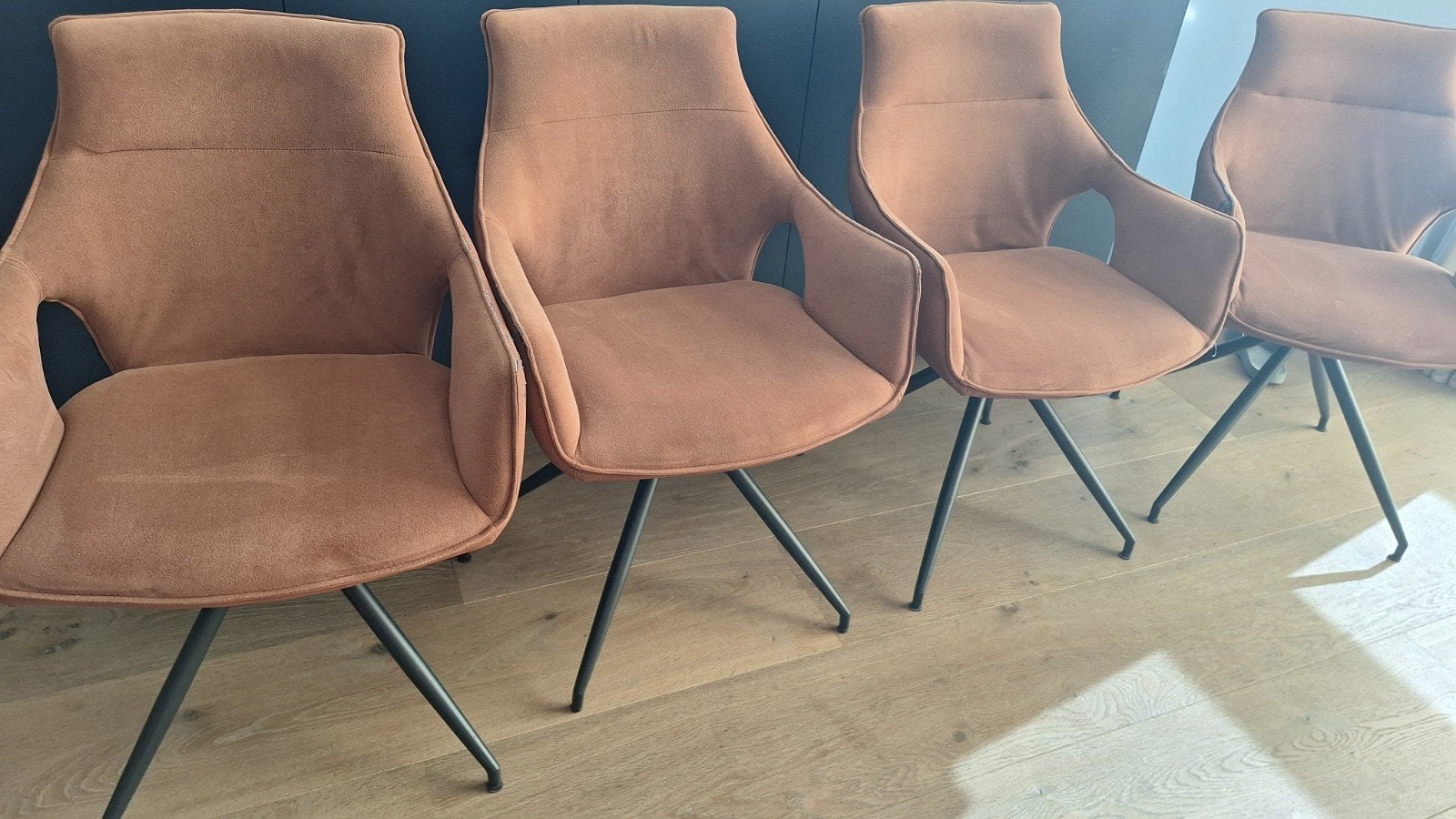 GRATIS 6 eetkamerstoelen terra Bommel, Ophalen, Gebruikt, Overige kleuren, Stof
