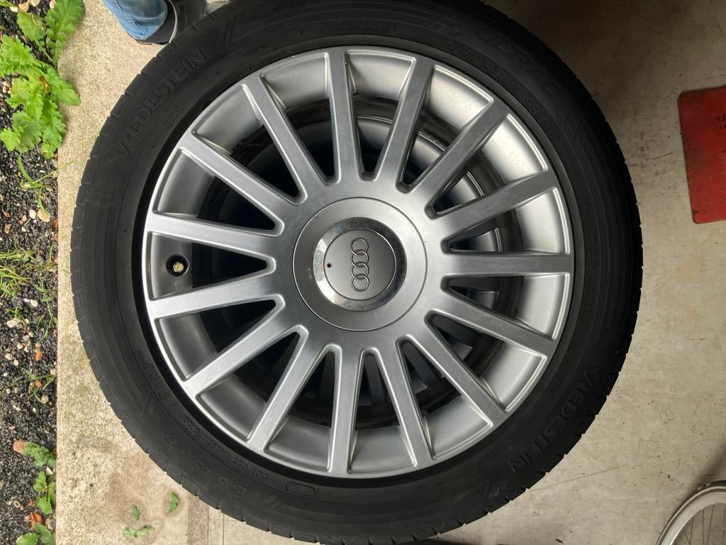 Audi velgen 17” origineel met zomerbanden, Ophalen, Gebruikt, Banden en Velgen, 17 inch