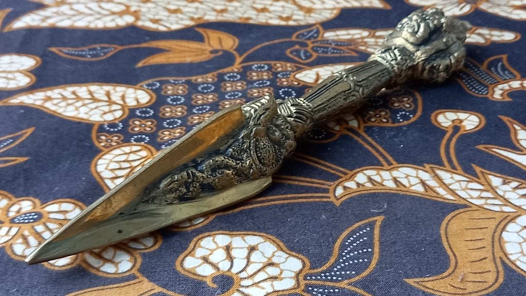 Prachtige zware oude Oosterse Purba van brons 25 cm., Ophalen of Verzenden