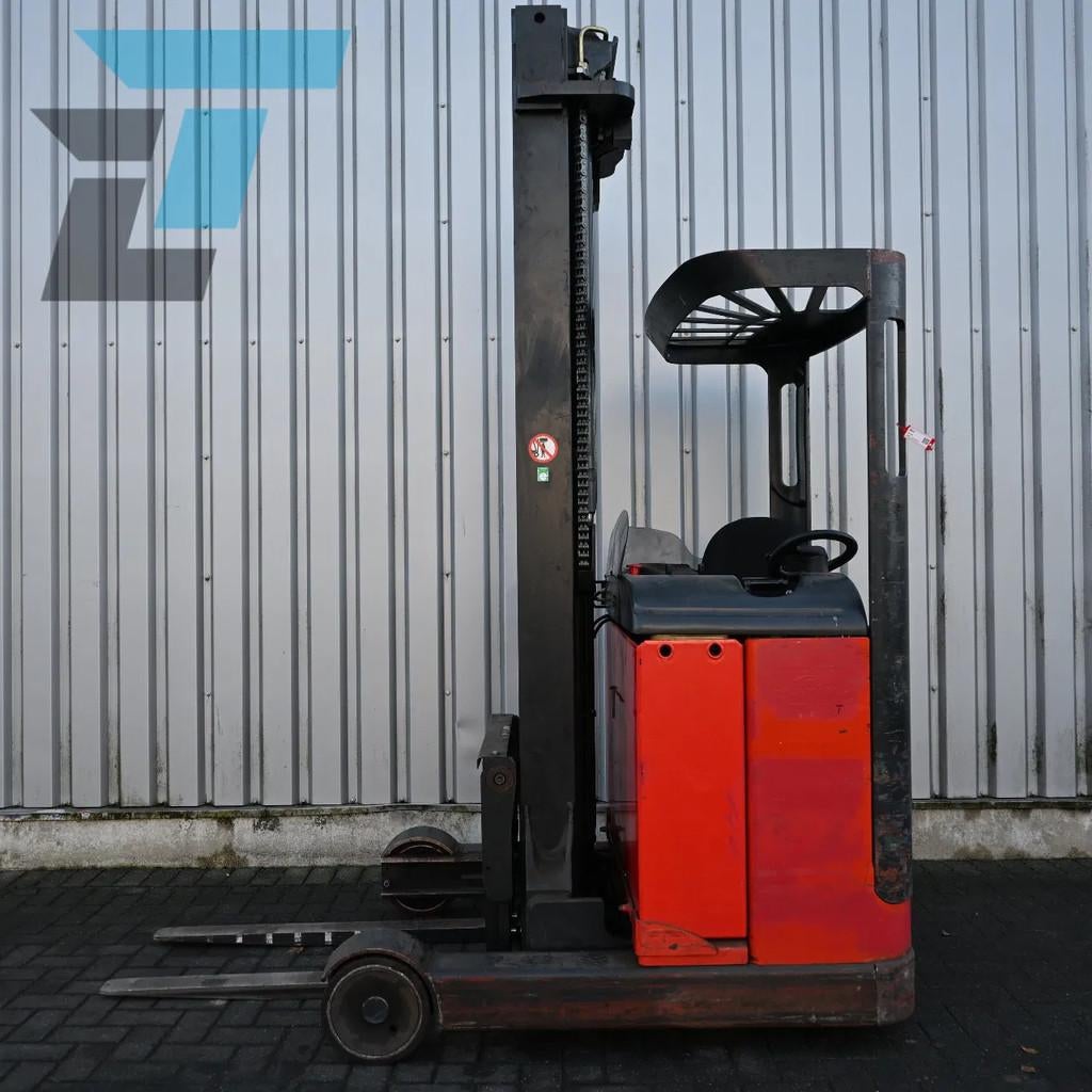 Linde R14 Elektrische reachtruck (bj 1999), Zakelijke goederen, Machines en Bouw | Heftrucks en Intern transport, Reachtruck, Elektrisch