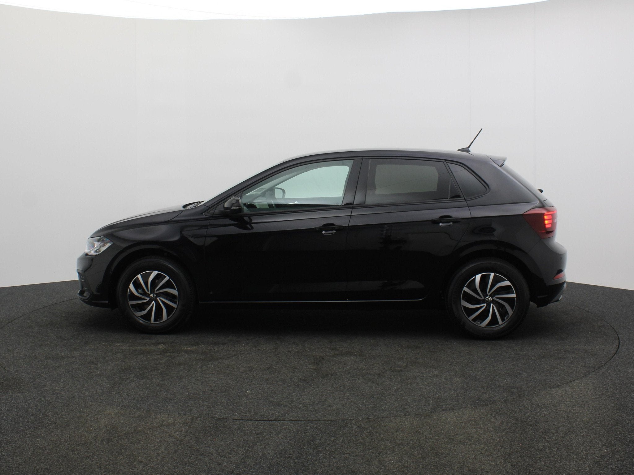 Volkswagen Polo, Auto's, Voorwielaandrijving, Euro 6, Zwart, Bedrijf