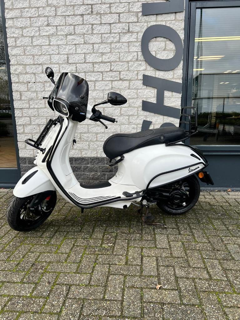 Te koop nette vespa sprint/primavera, Ophalen, Gebruikt, Overige modellen, Benzine