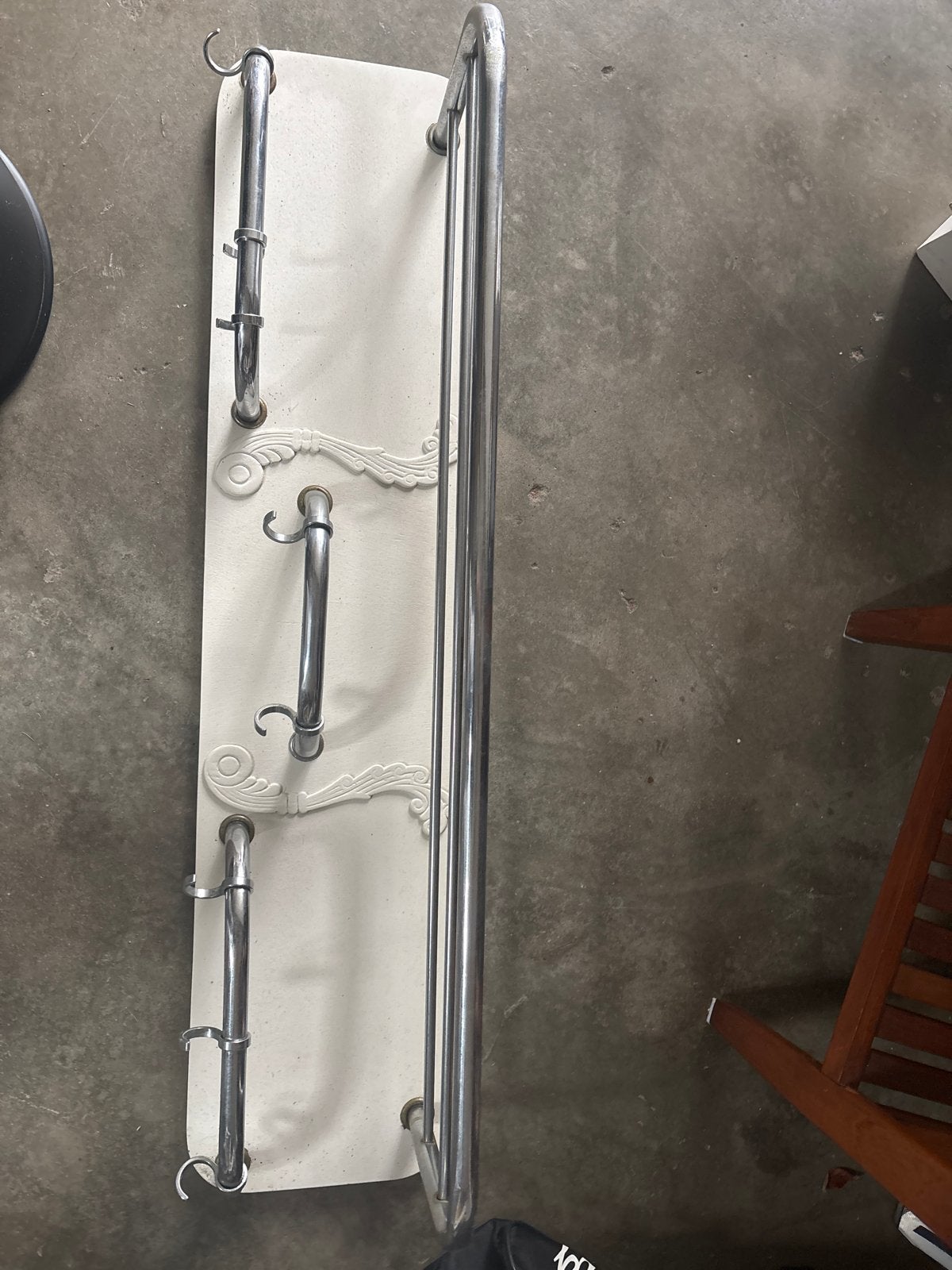 Wandkapstok met haken en stang - Metaal en wit, Gebruikt, Minder dan 100 cm, Metaal, Ophalen