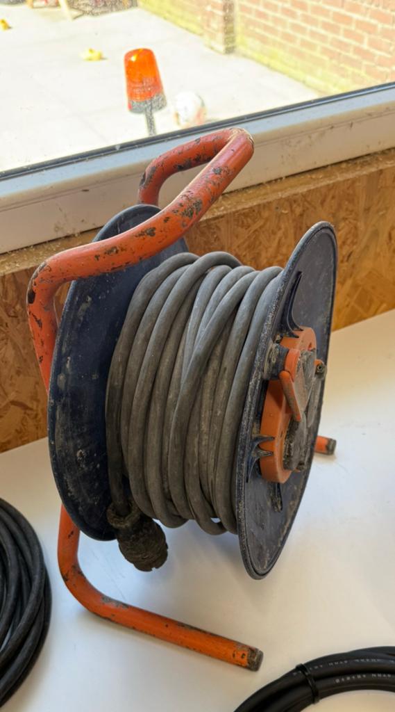 Kabelhaspel connectra 22 meter 3x2,5 h07rn-f, Ophalen, Gebruikt, Kabel of Snoer