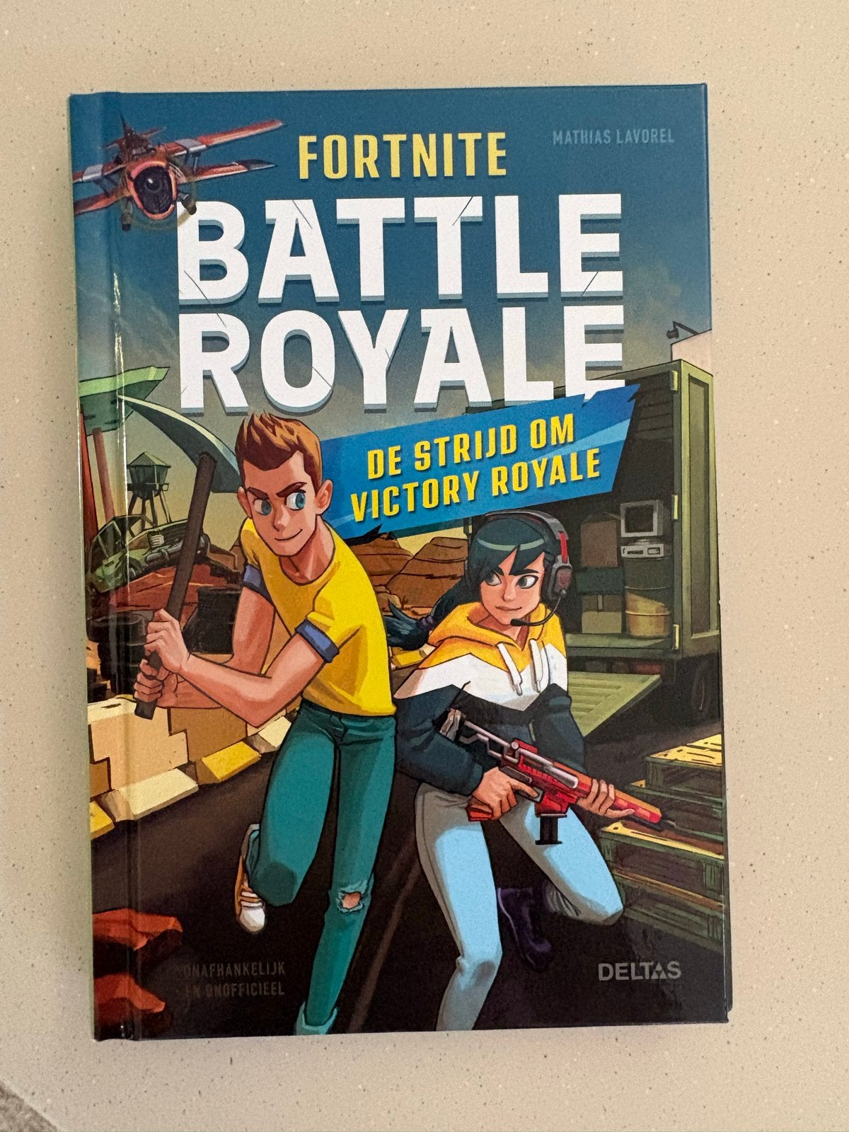 Fortnite Battle Royale: De Strijd om Victory Royale, Ophalen of Verzenden, Zo goed als nieuw, Non-fictie