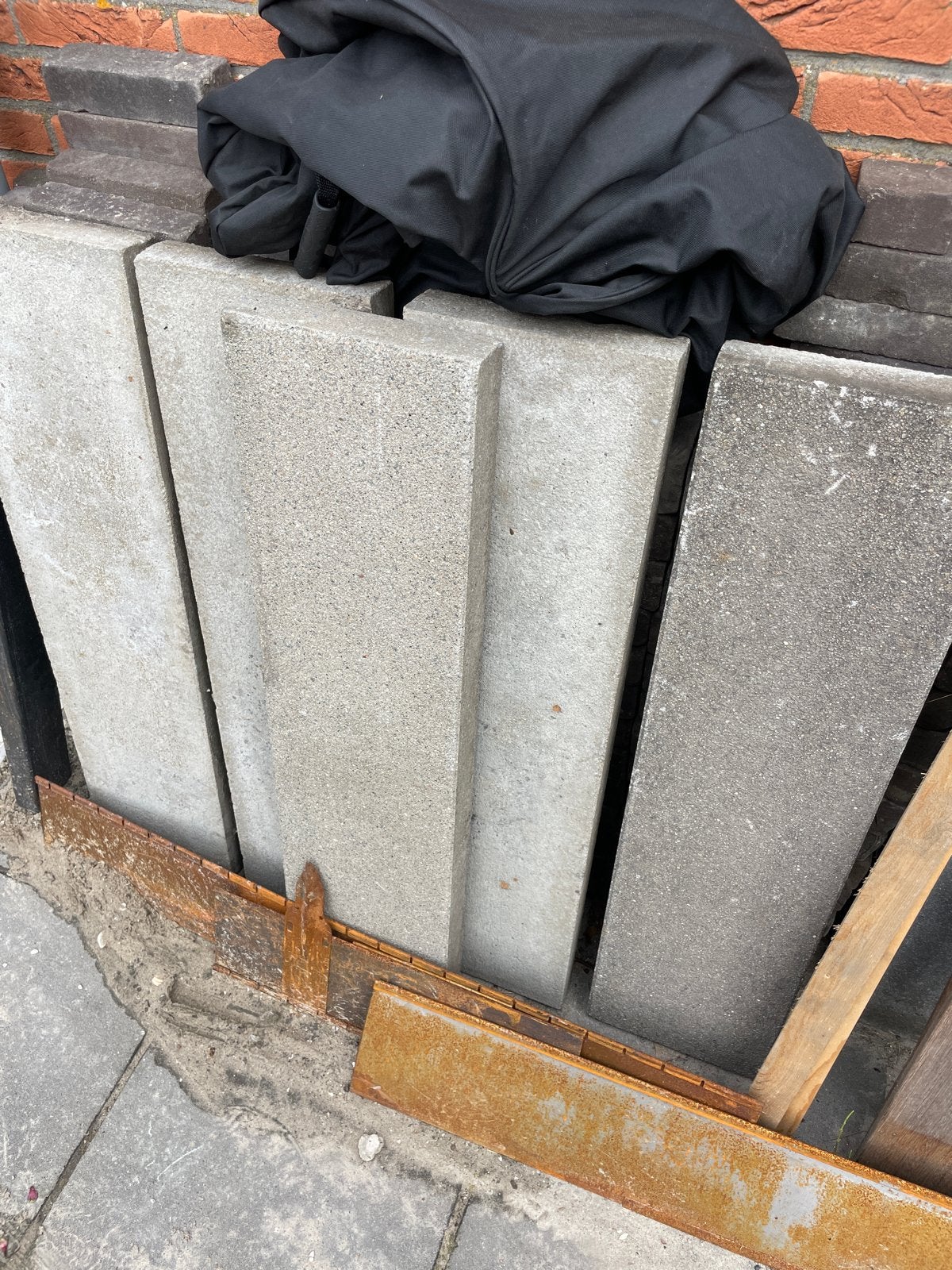 Betonnen opsluitbanden - Grijs, Gebruikt, Tuin en Terras, Ophalen, Overige materialen, Gebruikt, Overige typen