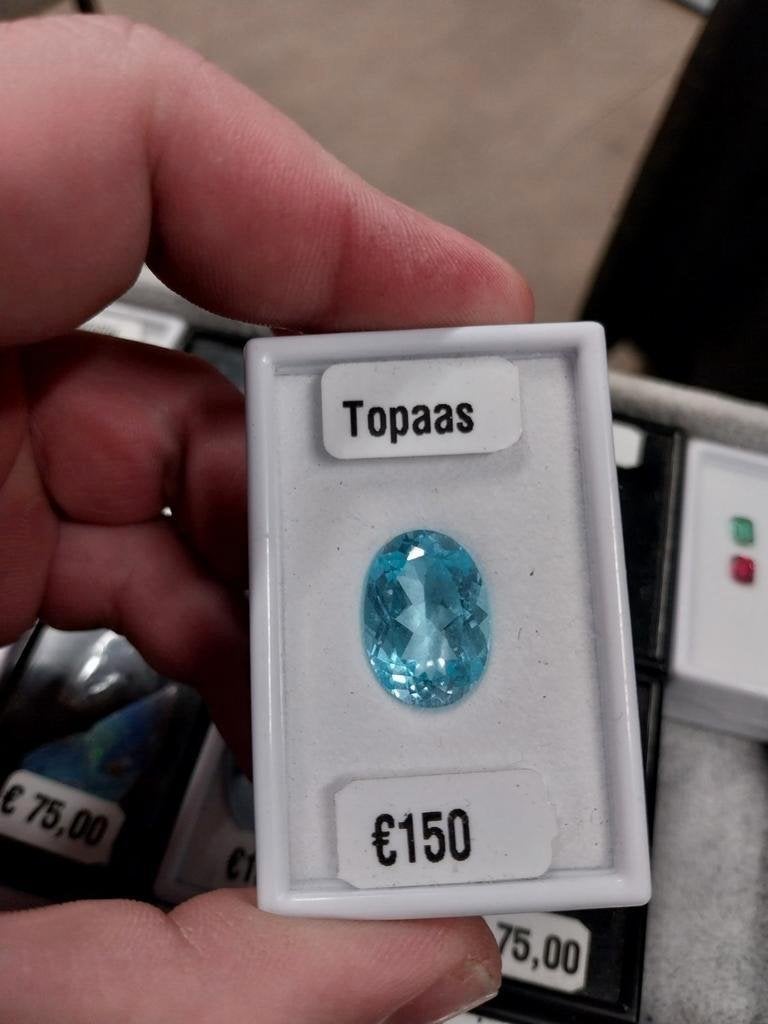 Grote facet geslepen topaas, Ophalen of Verzenden, Zo goed als nieuw