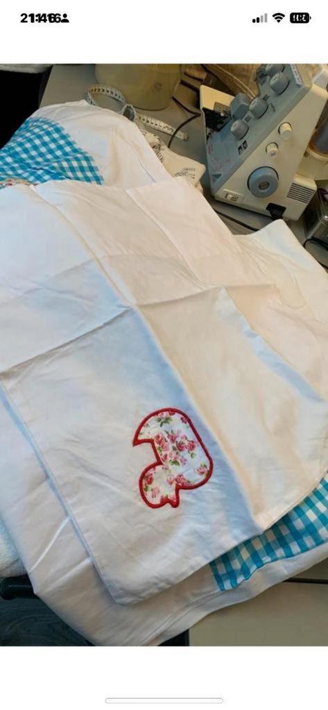Baby dekbed overtregt nieuw met kussen hoes €10, Jongetje of Meisje, Wit, Nieuw, Ophalen of Verzenden