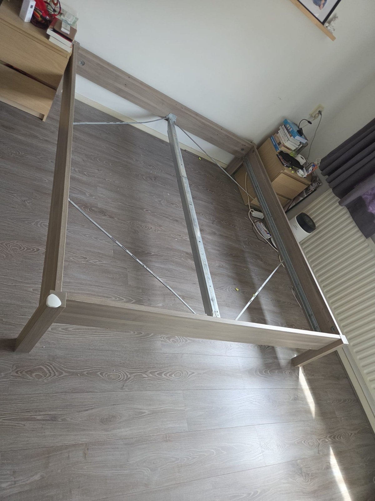 Grijs bedframe, Huis en Inrichting, Ophalen, Gebruikt, Grijs, Hout