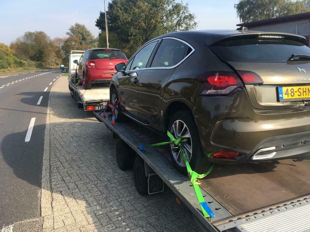 Autoambulance, takelwagen, sleephulp