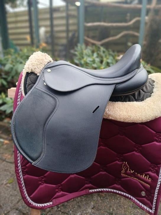 Wintec 250 pony veelzijdigheidszadel 15 inch Zwart zeer net!, Dieren en Toebehoren, Ophalen of Verzenden, Zo goed als nieuw