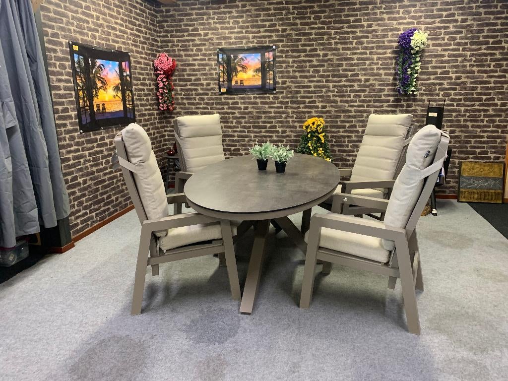 Tuinset Valerie, Ophalen, 4 zitplaatsen, Tuinset, Eettafel