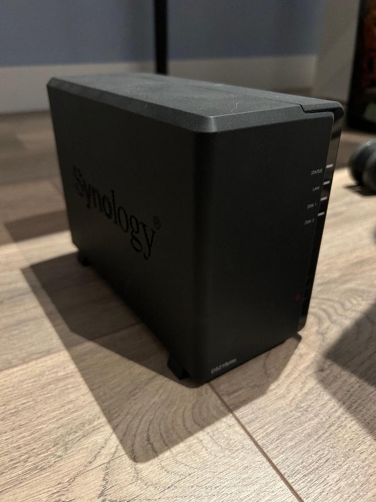 Synology NAS DS218play, Computers en Software, NAS, Ophalen of Verzenden, Zo goed als nieuw