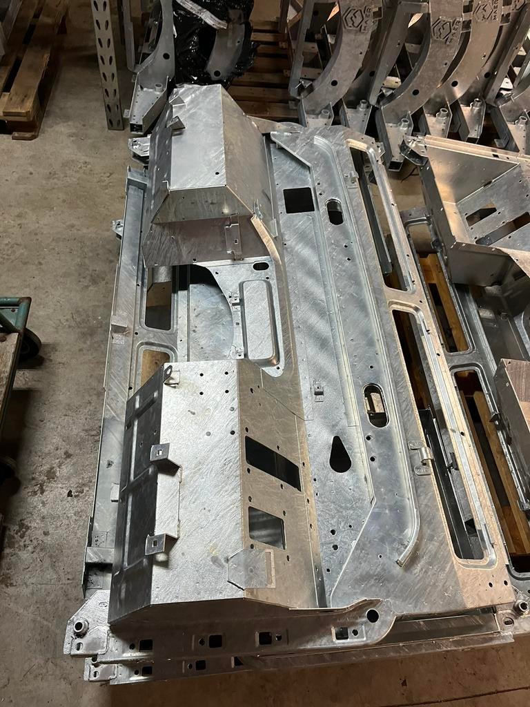 Land Rover schutbord gegalvaniseerd , gloednieuw!, Auto-onderdelen, Land Rover, Achterklep, Voor, Nieuw