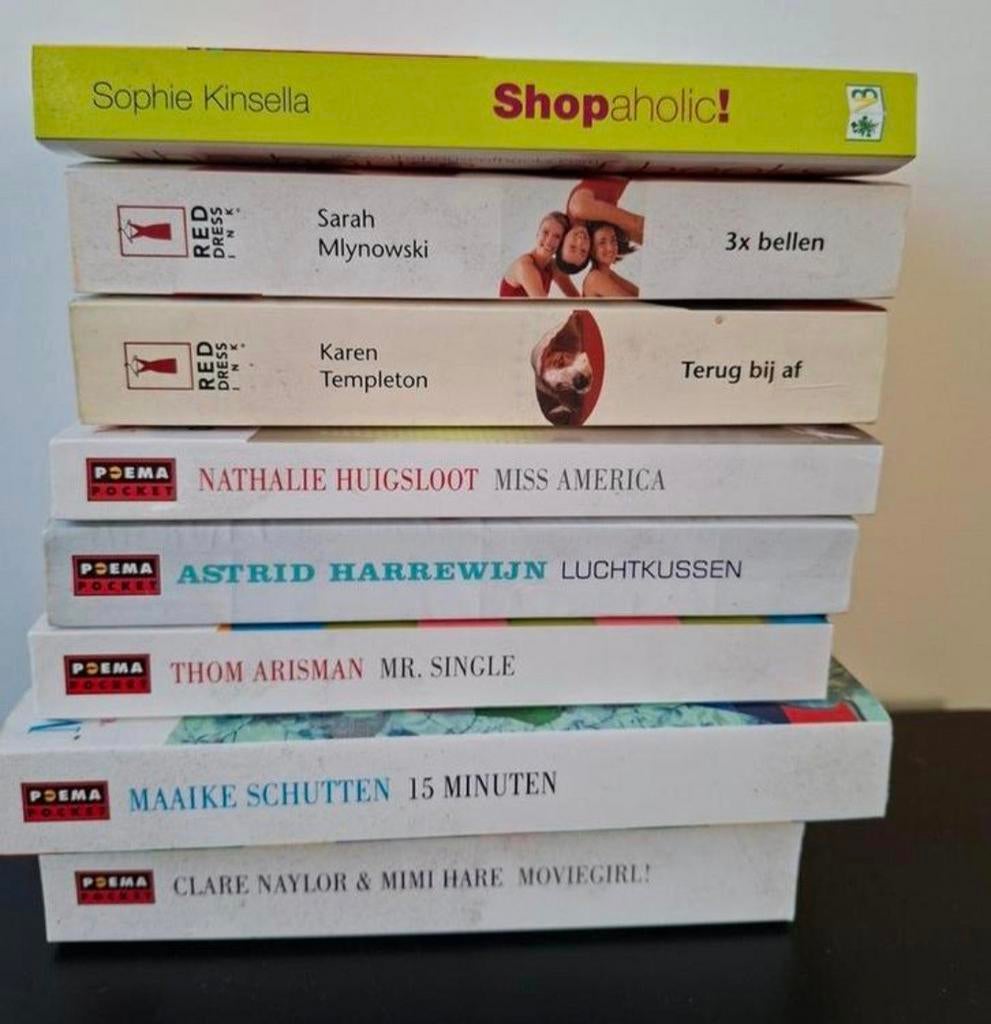 Stapel 8 Chicklit pocket boekjes,  zie omschrijving, Ophalen, Gelezen