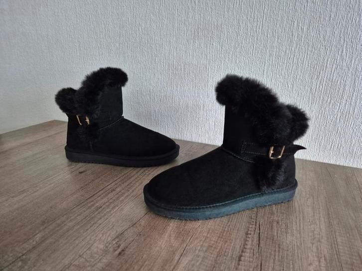 Snowboot maat 40, Kleding | Dames, Schoenen, Zwart, Snowboots, Ophalen of Verzenden, Zo goed als nieuw