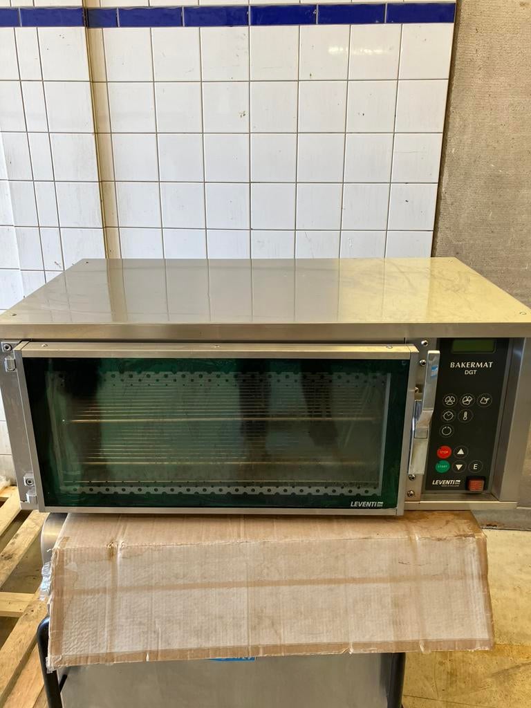 Leventi Bakermat DGT oven 220V, Ophalen of Verzenden, Gebruikt, Ovens, Magnetrons en Steamers