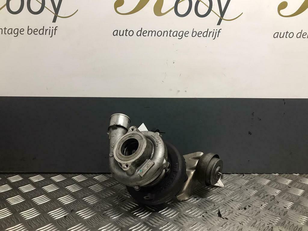 Turbo Toyota avensis 2.2TD BJ2010 2ADFHV 17201-0R050, Ophalen of Verzenden, Gebruikt, Toyota