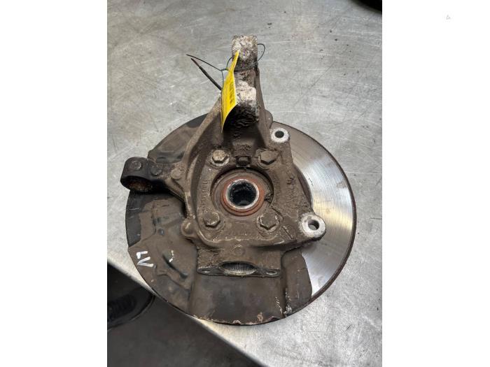 Fusee links-voor van een Volvo V70, Gebruikt, -, -, Ophalen of Verzenden