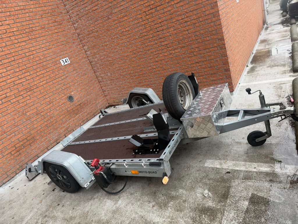 Hydraulisch zakbaar luxe motor trailer te huur, Diensten en Vakmensen, Verhuur | Auto en Motor, Aanhangwagen